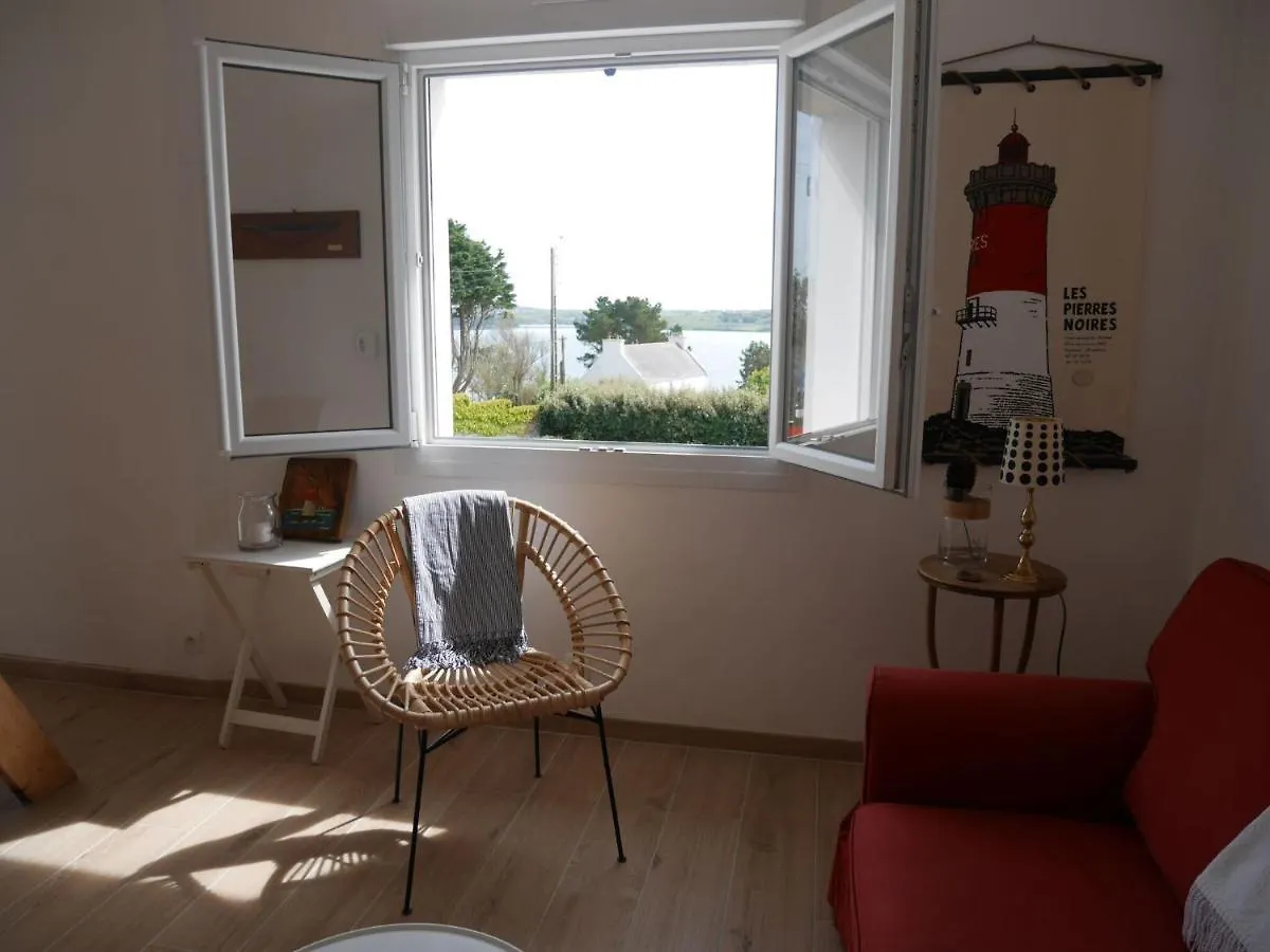 Holiday Home With Sea Views, Roscanvel
