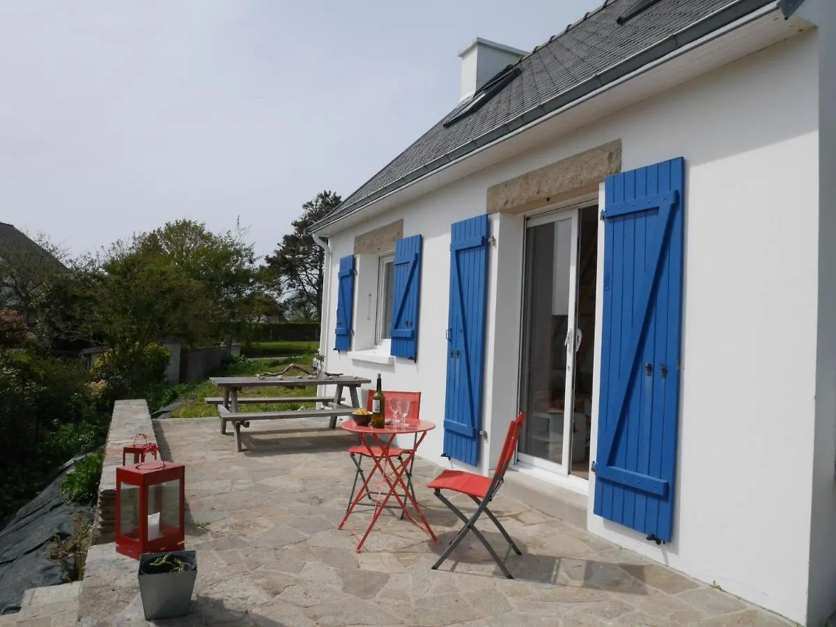Holiday Home With Sea Views, Roscanvel