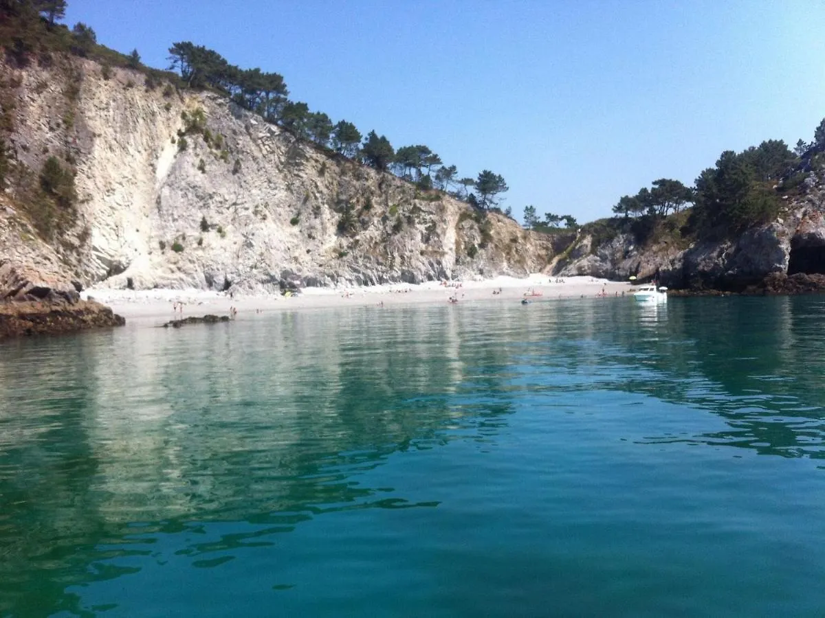 Holiday Home With Sea Views, Roscanvel France