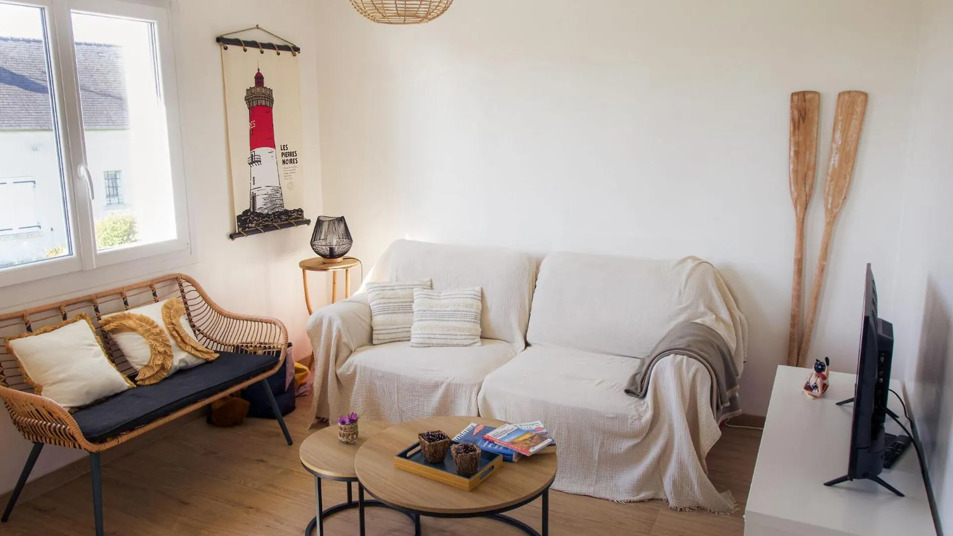 Holiday Home With Sea Views, Roscanvel